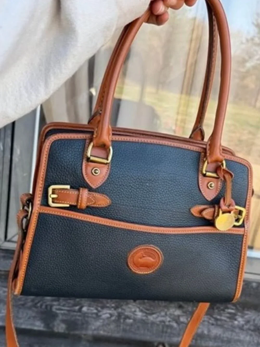 Vintage Dooney and Bourke pebbles leather double handle satchel purse.